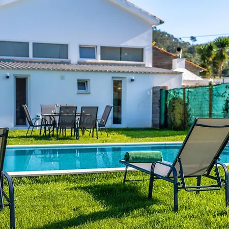 Casa Sol - Private Pool With A Large Garden Vakantiehuis Famalicão
