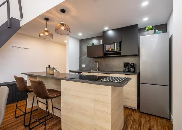 Casa Sol - Private Pool With A Large Garden Famalicão