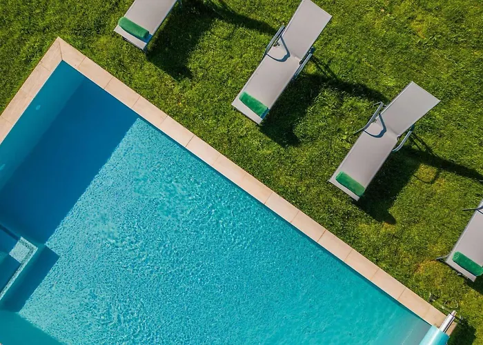 Casa Sol - Private Pool With A Large Garden Tatil Evi Famalicão