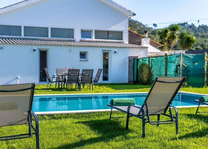 Casa Sol - Private Pool With A Large Garden Tatil Evi Famalicão