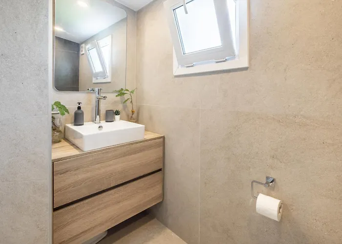 Casa Sol - Private Pool With A Large Garden Prázdninový dům Famalicão