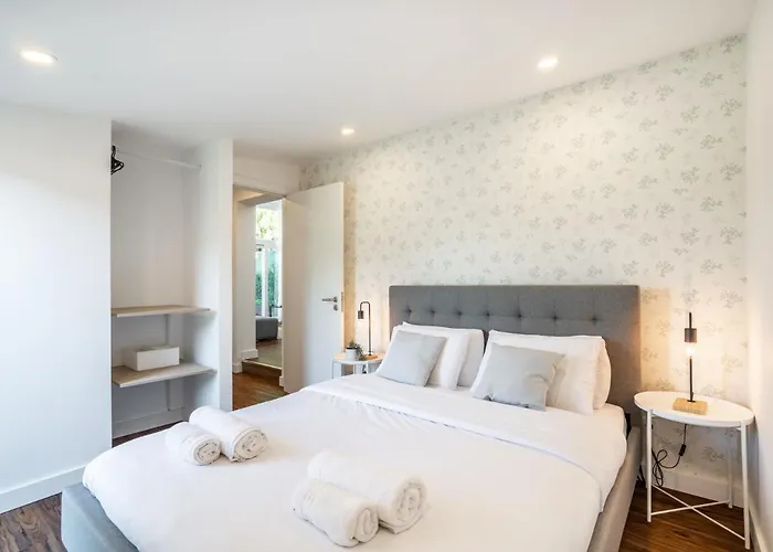 Prázdninový dům Casa Sol - Private Pool With A Large Garden Famalicão